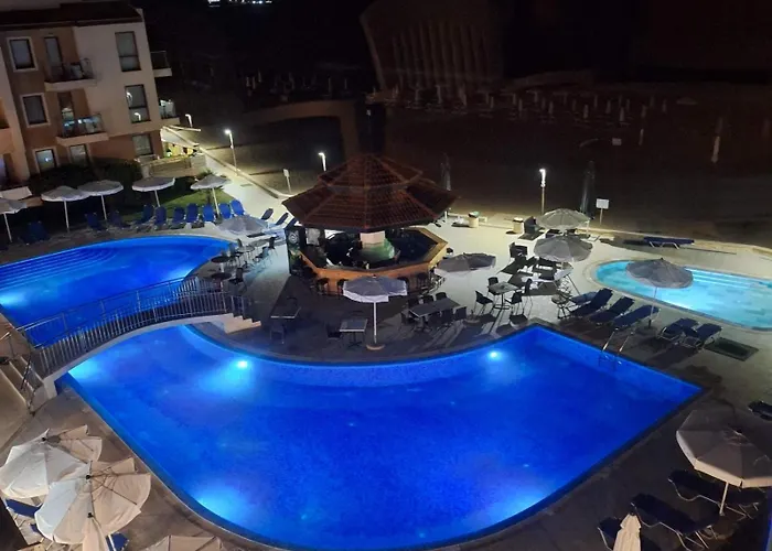 Panoramic Sea View At The Апартамент